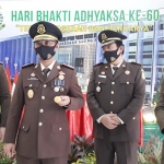 Dari kiri: Zalmianto Agung S (Kasi Intel), Sofyan Selle (Kepala Kejaksaan Negeri Kota Kediri), Arief Abdillah (Kasi Pidsus), dan Suratman (Kasi Datun). foto: MUJI HARJITA/ BANGSAONLINE