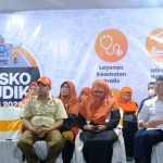 Ketua DPW PKS Jatim saat launching Posko Mudik PKS 2026 di Terminal Bungurasih.