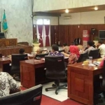 Anggota DPRD Kabupaten Mojokerto saat studi banding.