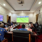 Kegiatan Nobar atau nonton bareng yang dilakukan Wali Kota Malang.