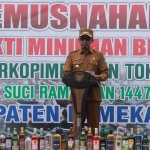 Bupati Pamekasan saat memberi sambutan.