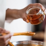 Simak 5 Manfaat Minum Madu Sebelum Tidur. Foto: Ist