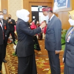 Gubernur Jatim Khofifah Indar Parawansa saat menutup Pelatihan Kepemimpinan Nasional Tingkat II Angkatan IV Tahun 2022 di Provinsi Jatim bertempat di Jatim Coorporate University BPSDM Prov Jatim, Jumat (10/6/22).