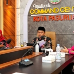 Wakil Wali Kota Adi Wibowo dan bersama Jajaran Bapenda Kota Pasuruan menjalani tahapan presentasi dan wawancara secara virtual dalam Kovablik Jatim 2022.