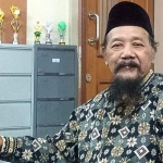 Ketua Lesbumi (Lembaga Seni Budaya Muslimin Indonesia) PBNU, KH Ngabehi Agus Sunyoto, semasa hidup. foto: ist.