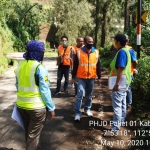 Jalan ruas Tosari yang dibangun dari dana PHJD.