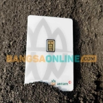 Per awal Januari 2026, harga emas Antam langsung alami penurunan. Foto: Bangsaonline.