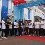 Pelepasan kegiatan jalan sehat dan olahraga bersama di Mapolres Tuban dalam rangka menyambut Hari Bhayangkara ke-78.