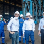 Tim Fincantieri saat ketika meninjau fasilitas produksi PT PAL Indonesia.