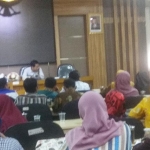Suasana hearing Komisi D DPRD Lamongan dengan Forum GTT-PTT Lamongan. 