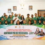 Pj Wali Kota Kediri, Zanariah, saat melepas atlet yang akan berlaga pada PON XXI Aceh-Sumur. Foto: Ist