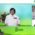 Menteri Lingkungan Hidup dan Kehutanan Republik Indonesia, Siti Nurbaya Bakar bersama Direktur Nuffic Neso Indonesia, Peter van Tuijl mengumumkan dua pemenang Climate Adaptation Challenge (CAC) 2021 secara virtual. 