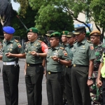 Apel pengamanan VVIP di Lapangan Hitam, Makodam V/Brawijaya, Surabaya, Rabu (22/1) siang.