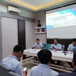 SUSUN PROGRAM: Suasana Raker Pertama Pengurus PWI Sidoarjo masa bhakti 2022-2025, di Resto Lesehan Joyo, Sidoarjo, Rabu (7/9/2022). Foto: Ist.