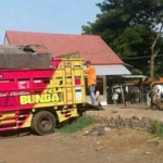 Suasana pasar sapi di Kelurahan Jrebeng Kidul, Kecamatan Wonoasih, Kota Probolinggo. Tampak masih ada pedagang yang berjualan.