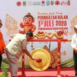 Pemukulan gong sebagai tanda dibukanya Disaster Management Expo 2025.