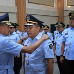 Kakanwil Kemenkumham Jatim, Imam Jauhari saat melantik 34 pejabat baru.