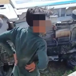Mobil pengangkut MBG yang terguling di Pamekasan.