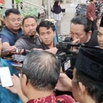 Ketua Ponpes Wali Barokah Kota Kediri, H. Sunarto saat memberi keterangan kepada wartawan. (Ist)