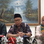 Sekretaris Jenderal PPP memberikan keterangan dalam jumpa pers. foto: Kompas.com/Fitria Chusna Farisa
