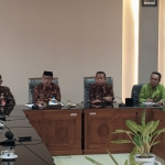 Konferensi pers Bupati Madiun. Foto: Hendro Suhartono/BANGSAONLINE
