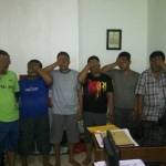 Oknum wartawan yang berperilaku preman. Foto:rusmiyanto/BANGSAONLINE