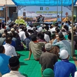 Para napi saat mengikuti ceramah Kiai Ansory.