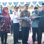 Wakil Bupati Pamekasan, RB Fattah Jasin, saat melaunching Portalisasi Parkir Elektronik di Pasar 17 Agustus. 