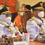 Bupati Gresik Gus Yani dan Wabup Bu Min usai dilantik Gubernur Jatim. foto: ist.