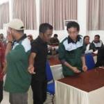 Ir. Budi Santoso saat bersama Petani Bangkit.