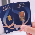 Simak perubahan harga emas UBS hari ini. Foto: UBS Life Style.