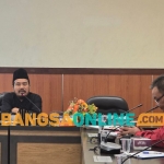 Komisi II DPRD Bangkalan saat hearing dengan Perwakilan Bank Jatim Cabang Bangkalan, Senin (21/4/2025) Foto: Ahmad Fauzi/BANGSAONLINE