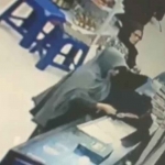 Rekaman CCTV pencurian sarung di Pasuruan.