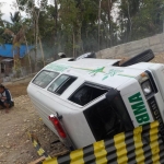 Kondisi ambulans saat masih berada di dalam jurang.

