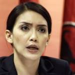Rieke Diah Pitaloka termasuk anggota DPR RI sering nongol di media massa karena sering mengeritik kebijakan pemerintah. Tapi data versi Kontras tingkat kehadirannya di gedung DPR RI malah nol persen. Foto: tempo.co.id