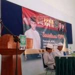 Anggota DPR RI, Ir. Nasim Khan (batik hijau) saat sosialisasi 4 pilar kebangsaan di PP Sumber Bunga Situbondo. foto: BANGSAONLINE