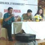 Sally Atyasasmi (kanan) saat menjadi narasumber.