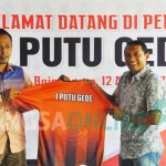 I Putu Gede saat diperkenalkan sebagai pelatih baru Persibo Bojonegoro. foto: EKY NURHADI/ BANGSAONLINE