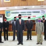 Pengurus Dewan Pendidikan Kabupaten Kediri yang dikukuhkan Bupati Kediri.