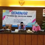 Ketua DPRD Nganjuk Tatit Heru Tjahyono membuka seminar penelusuran Hari Jadi DPRD Nganjuk. foto: BAMBANG DJ/BANGSAONLINE