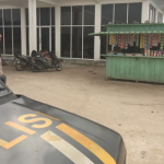 Anggota Polsek Ujungpangkah saat berada di Desa Glatik