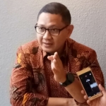 Kepala Biro Humas dan Protokol Prov. Jatim, Aries Agung Paewai. foto: DIDI ROSADI/ BANGSAONLINE