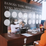 Kantor Imigrasi Malang membuka layanan Eazy Passport di Kota Batu, bertempat di Pendopo Rumah Dinas Wali Kota Batu.