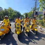 Bacaleg Partai Golkar Naik Vespa menuju KPU, Minggu (14/5/2023)