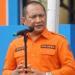 Kalaksa BPBD Jatim saat memberi arahan terkait hujan dan banjir hingga Maret 2026.