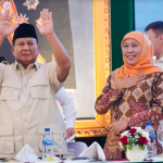 Dewan pengarah TKN, Khofifah Indar Parawansa bersama Prabowo Subianto