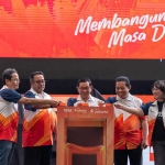 Peluncuran kartu debit visa Bank Jakarta.