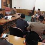 Bupati Sambari ketika membuka Tepra APBD 2016 triwulan II. foto: SYUHUD/ BANGSAONLINE