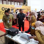 Suasana One Day Tax Payment yang digelar Bapenda Kota Batu di Balai Kota Among Tani.