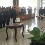 Bupati Indartato saat melantik puluhan pejabat struktural.